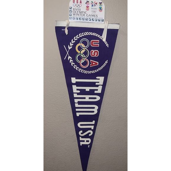 USA XVII 1998 Olympic Winter Games Pennant Nagano New With Tags TEAM USA - Picture 1 of 6
